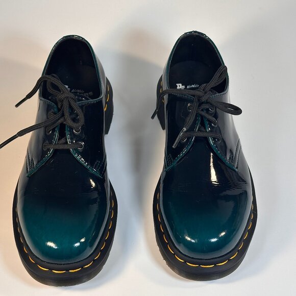 Dr. Martens Shoes - Dr Martens Shoes. M-7 L-8